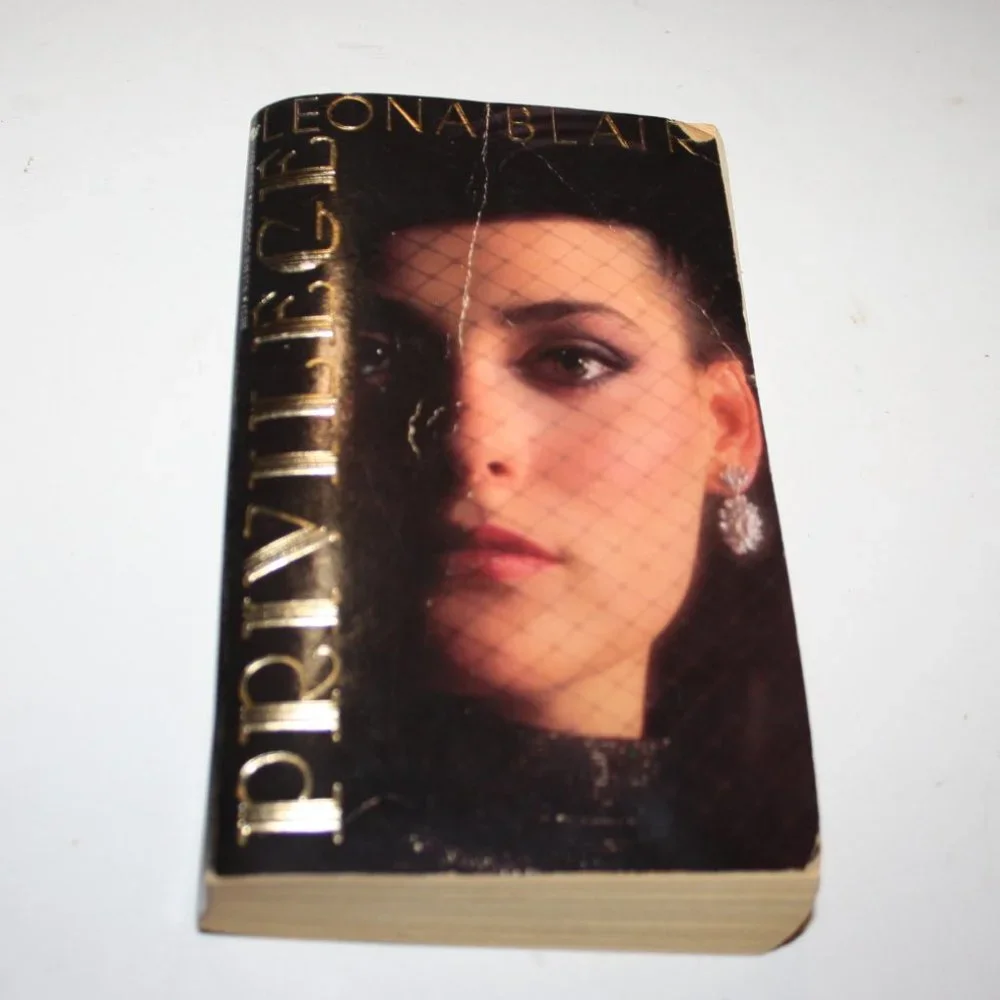 Leona Blair Privilege Paperback book 1986 (ba)